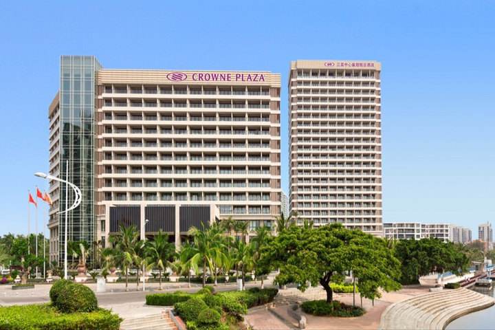 三亞皇冠假日酒店